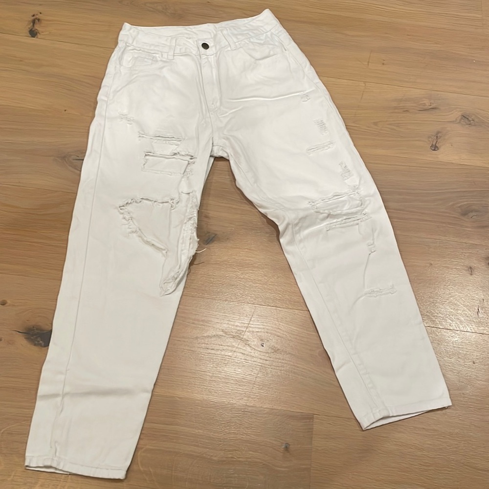 ripped white jeans for women size medium (us 6)